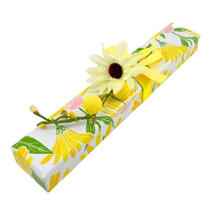 Pralines in an sunny daisy box 105grs