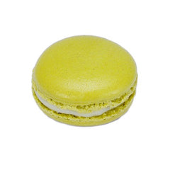 Macaron pear and vanilla