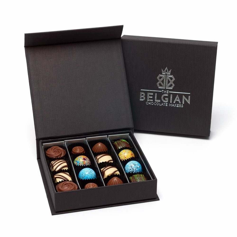 Luxury box of 16 chocolate pralines