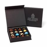 Luxury box of 16 chocolate pralines